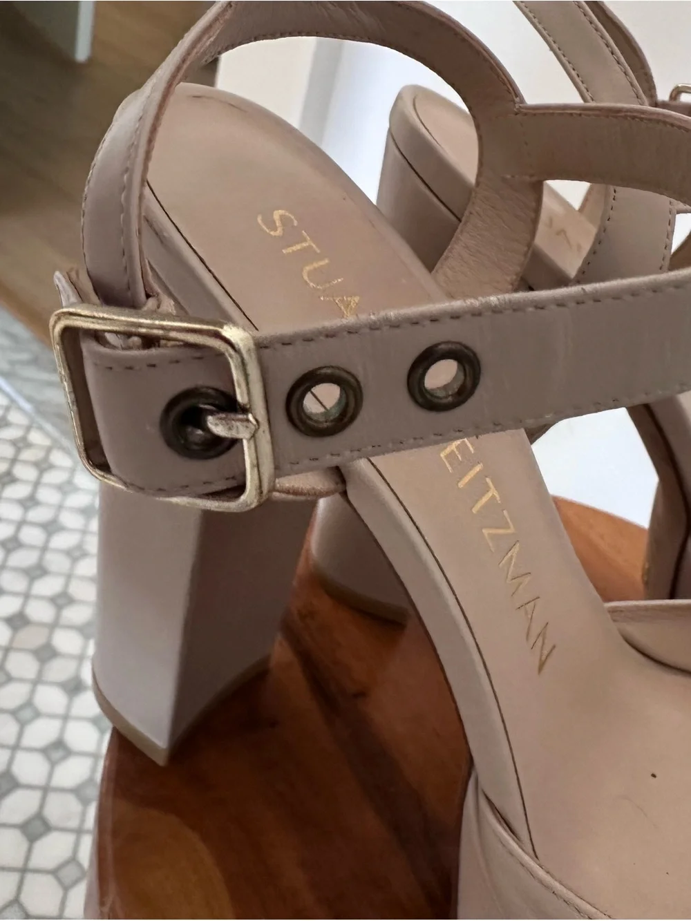 Stuart Weitzman elegant nude